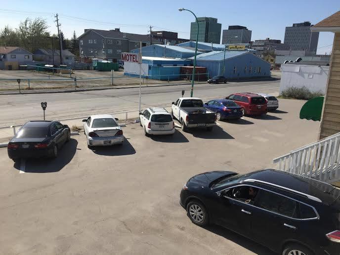 Northern Lites Motel Yellowknife Eksteriør billede